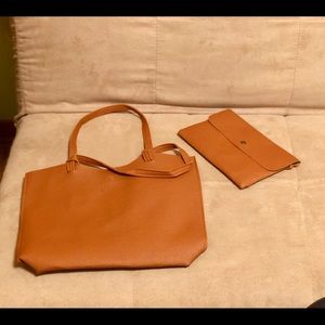 Tan shoulder bag with separate insert (NEVER USED)